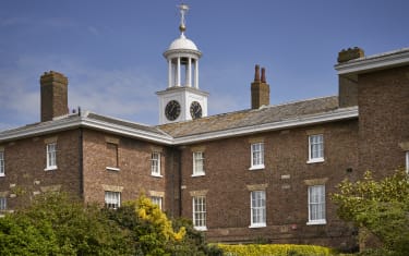 Redevelop Marines School of Music